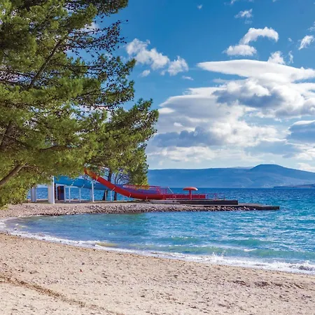 3 Bedroom Cozy In Apartment Crikvenica